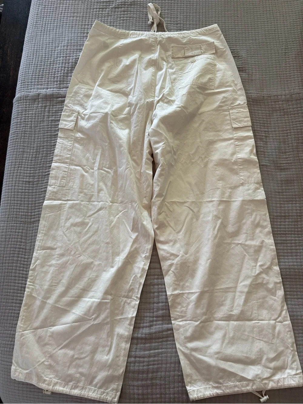 Good American Cream parachute Pants